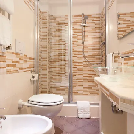 Sol Romae 4*